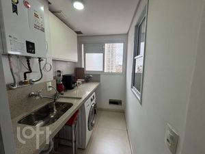 Image 6 - 896501