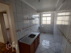Image 7 - 896503
