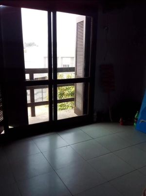 Image 11 - 896507