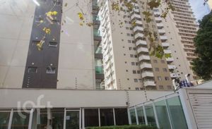 Image 15 - 896510
