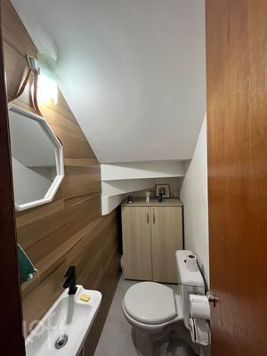 Image 12 - 896518