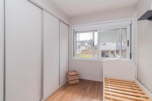 Image 37 - 896532
