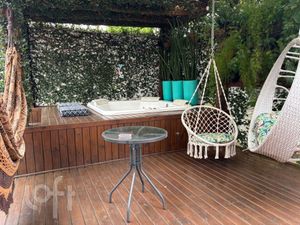 Image 15 - 896534
