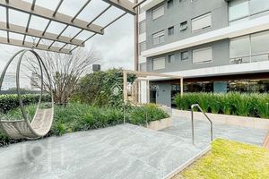 Image 21 - 896553