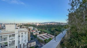 Image 29 - 896553