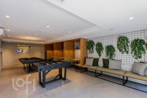 Image 19 - 896560