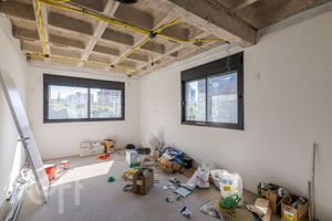 Image 9 - 896560