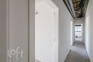 Image 38 - 896560