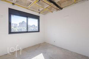 Image 6 - 896560
