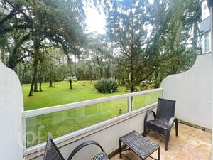 Image 9 - 896562
