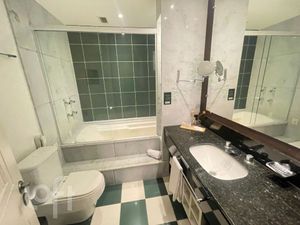 Image 7 - 896562