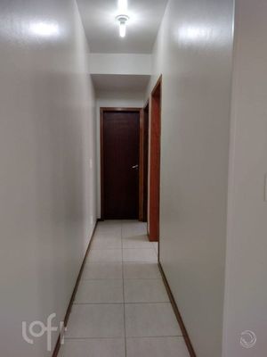 Image 6 - 896595