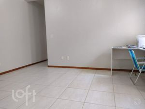 Image 4 - 896595