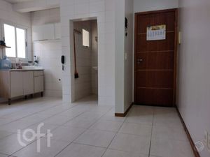 Image 3 - 896595