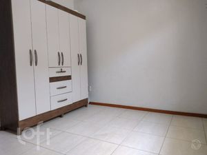 Image 7 - 896595