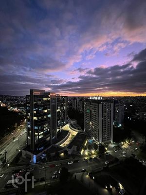 Image 15 - 896602