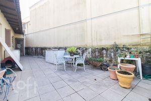 Image 24 - 896609