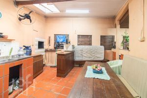 Image 18 - 896609