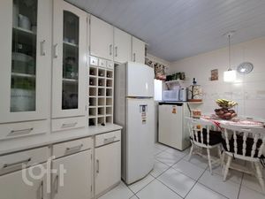 Image 6 - 896614
