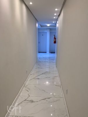 Image 23 - 896615