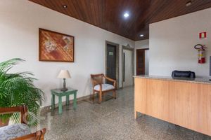 Image 28 - 896617