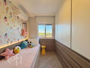 Image 18 - 896622