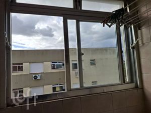 Image 32 - 896623