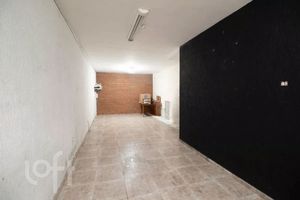 Image 13 - 896625