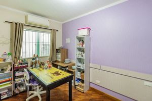 Image 19 - 896625