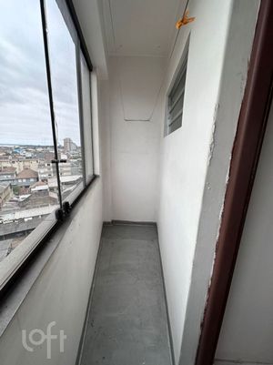 Image 20 - 896636