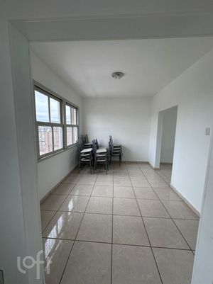 Image 22 - 896636