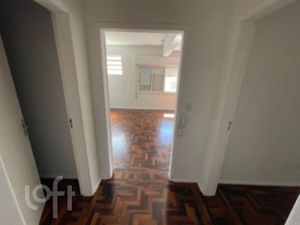 Image 3 - 896637