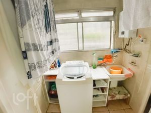 Image 4 - 896638