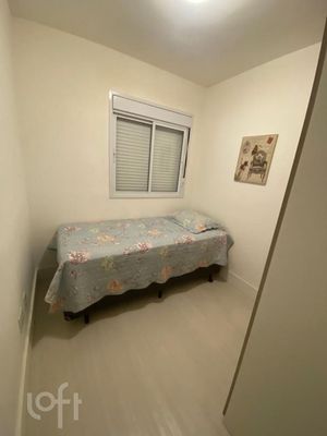 Image 10 - 896649