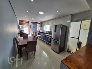 Image 15 - 896650