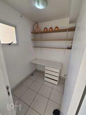 Image 6 - 896652