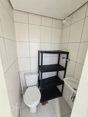 Image 8 - 896652