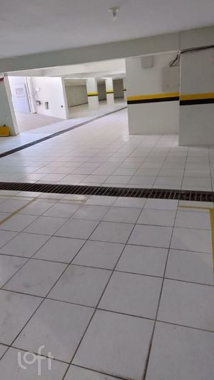 Image 35 - 896655