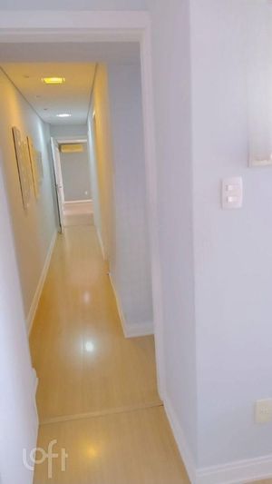 Image 38 - 896655