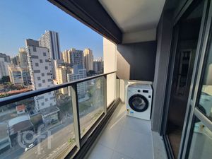 Image 8 - 896656