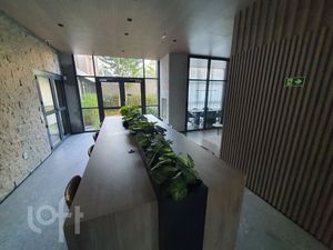Image 12 - 896656