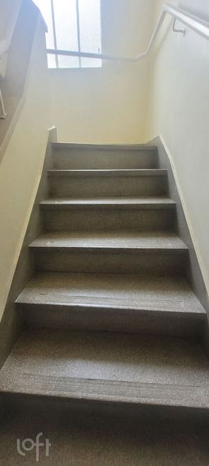 Image 13 - 896658