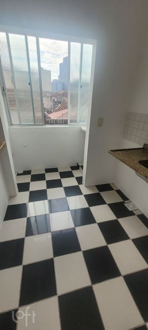 Image 10 - 896658
