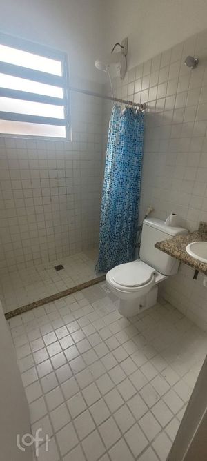 Image 11 - 896658