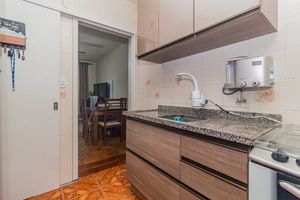 Image 7 - 896661