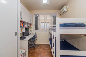 Image 15 - 896661