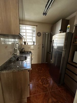 Image 9 - 896661