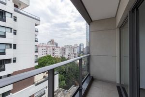 Image 5 - 896666