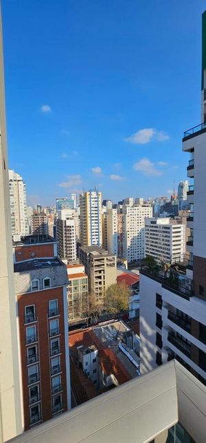 Image 6 - 896666