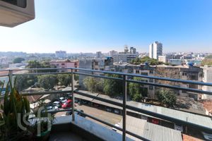 Image 3 - 896670